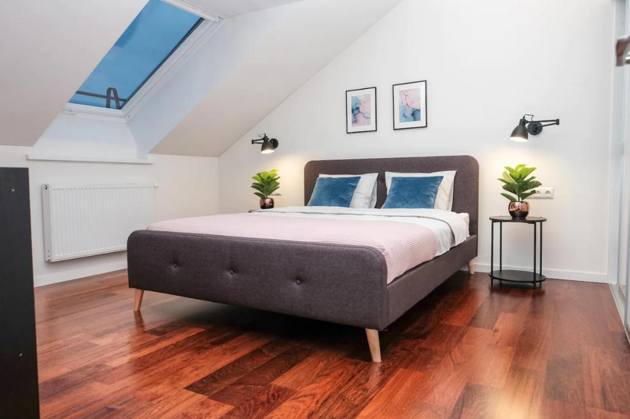 וילנה #Stayhere - Spacious Luxury Town Hall 3Bdr Apartment מראה חיצוני תמונה