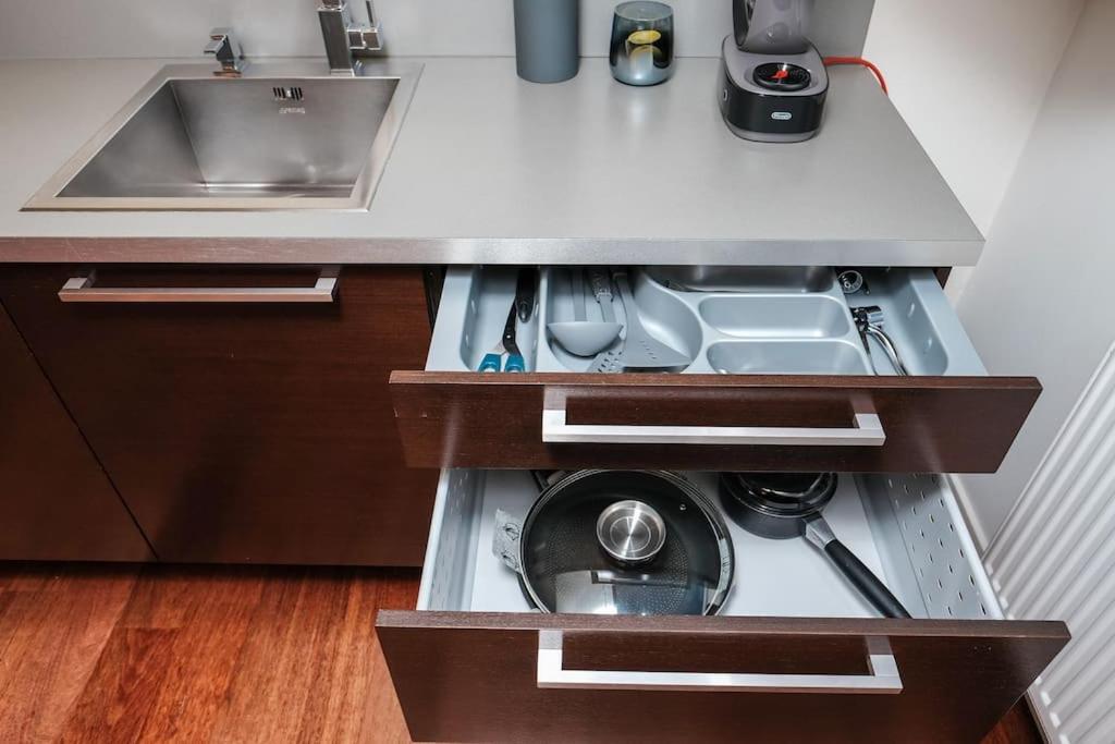 וילנה #Stayhere - Spacious Luxury Town Hall 3Bdr Apartment מראה חיצוני תמונה